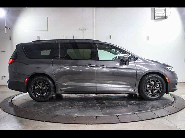 2021 Chrysler Pacifica Hybrid Touring L