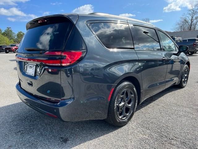 2021 Chrysler Pacifica Hybrid Touring L