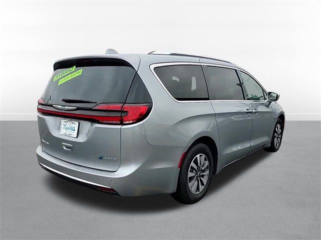 2021 Chrysler Pacifica Hybrid Touring L