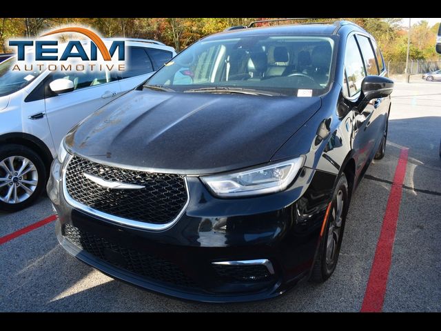 2021 Chrysler Pacifica Hybrid Touring L