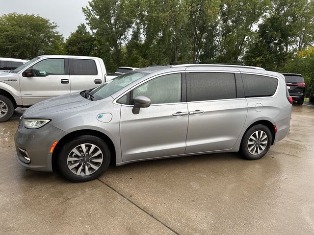 2021 Chrysler Pacifica Hybrid Touring L