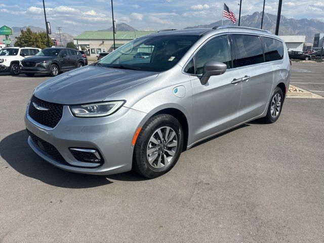 2021 Chrysler Pacifica Hybrid Touring L