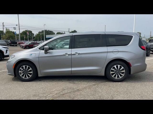 2021 Chrysler Pacifica Hybrid Touring L