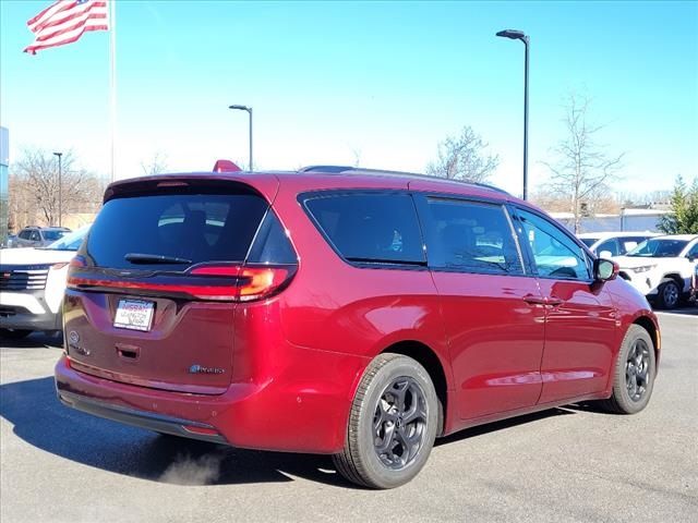 2021 Chrysler Pacifica Hybrid Touring L