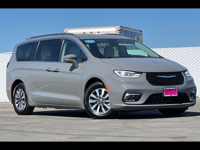 2021 Chrysler Pacifica Hybrid Touring L