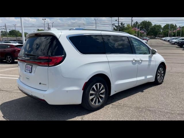 2021 Chrysler Pacifica Hybrid Touring L