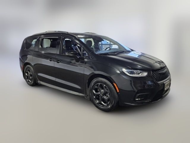 2021 Chrysler Pacifica Hybrid Touring L