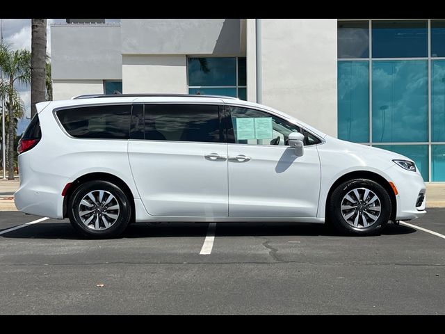 2021 Chrysler Pacifica Hybrid Touring L