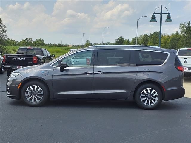 2021 Chrysler Pacifica Hybrid Touring L