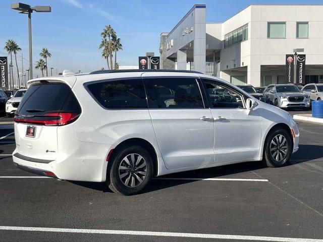 2021 Chrysler Pacifica Hybrid Touring L