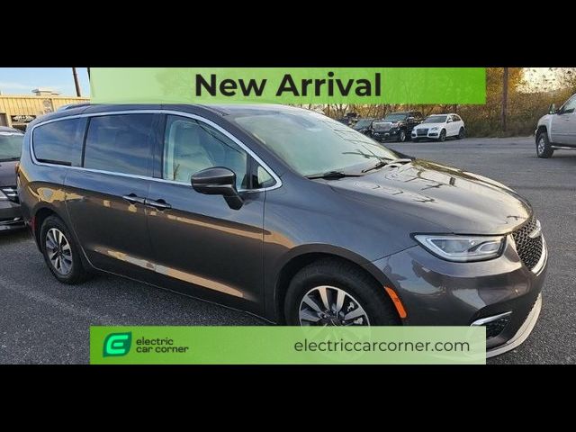 2021 Chrysler Pacifica Hybrid Touring L