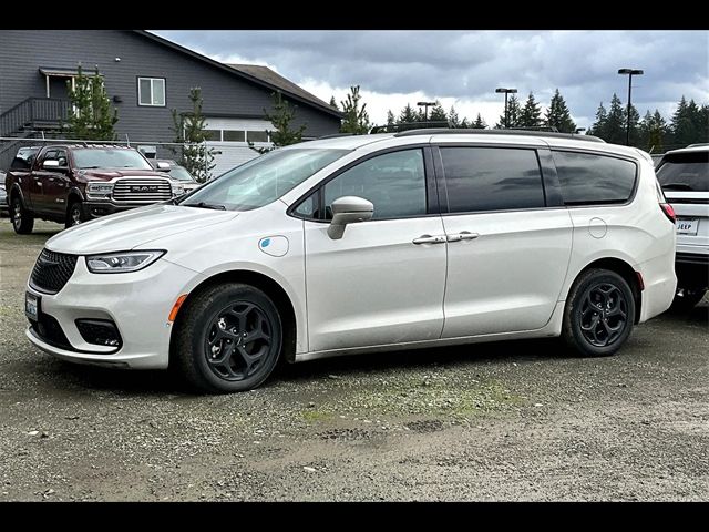 2021 Chrysler Pacifica Hybrid Touring L