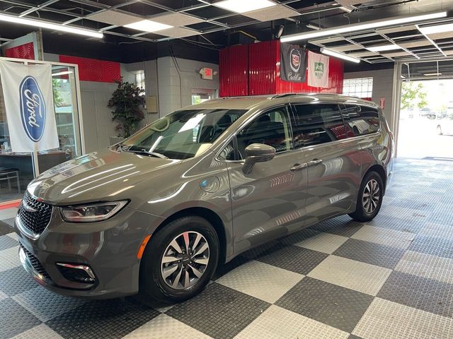 2021 Chrysler Pacifica Hybrid Touring L