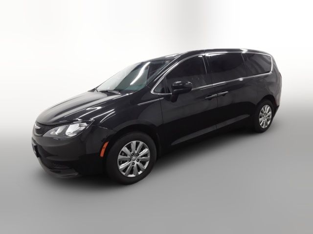 2021 Chrysler Voyager L