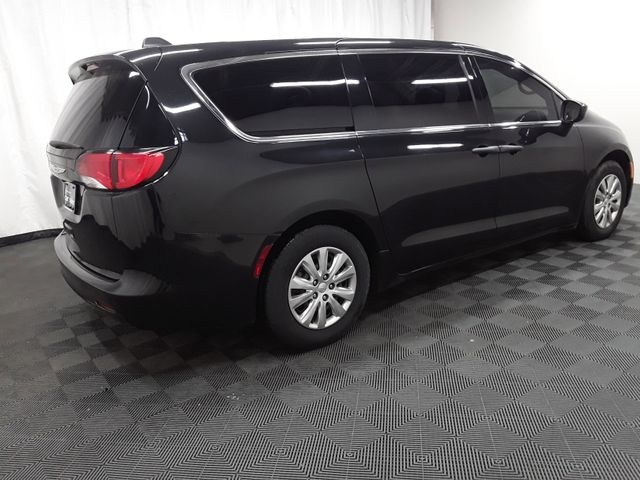2021 Chrysler Voyager L
