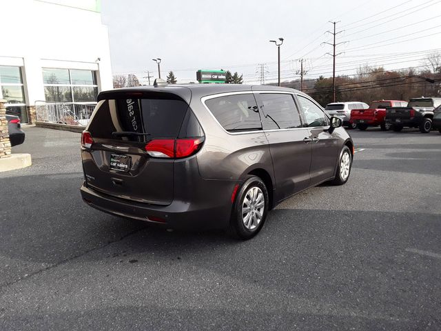 2021 Chrysler Voyager L