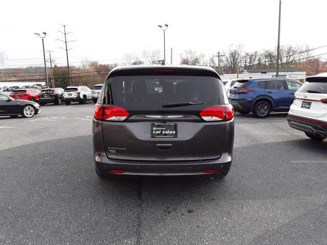 2021 Chrysler Voyager L