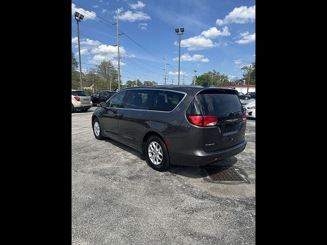 2021 Chrysler Voyager LX