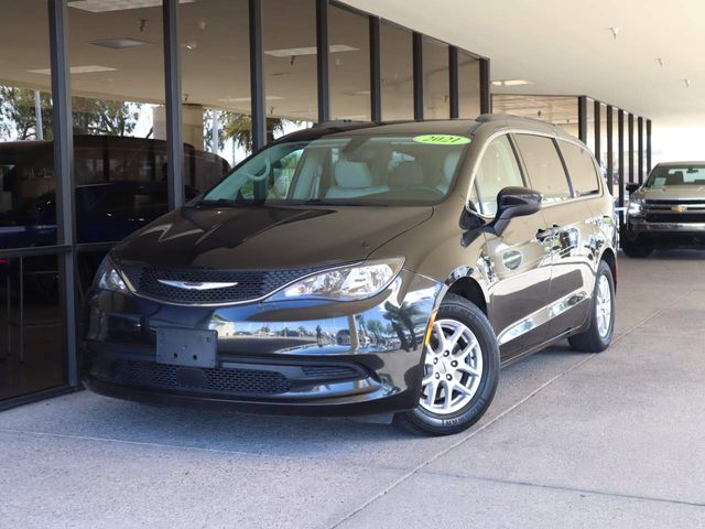 2021 Chrysler Voyager LXI