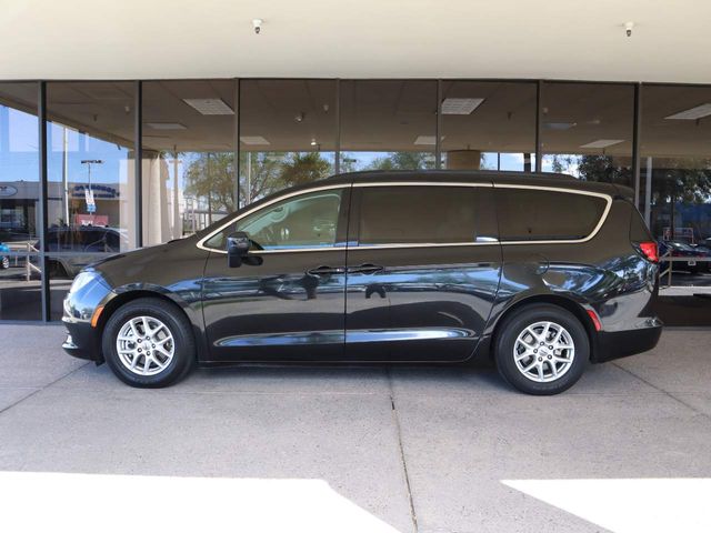 2021 Chrysler Voyager LXI