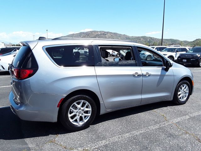 2021 Chrysler Voyager LXI