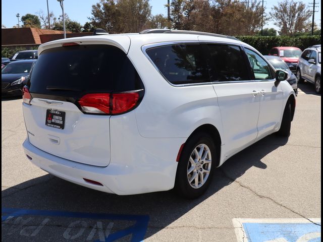 2021 Chrysler Voyager LXI