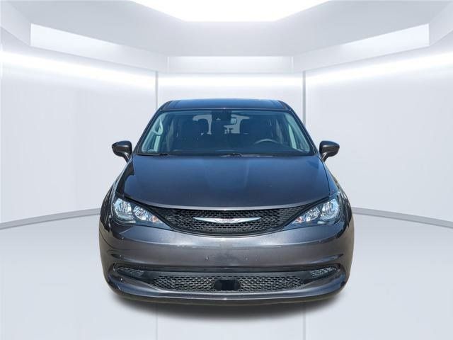 2021 Chrysler Voyager L