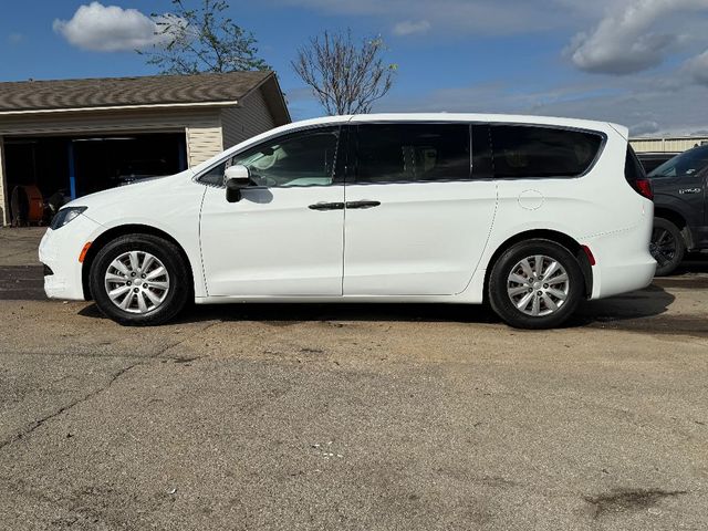 2021 Chrysler Voyager L