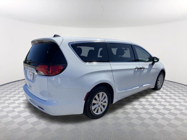 2021 Chrysler Voyager L