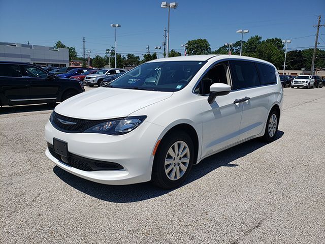 2021 Chrysler Voyager L