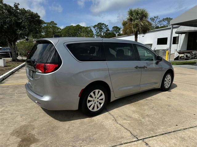 2021 Chrysler Voyager L