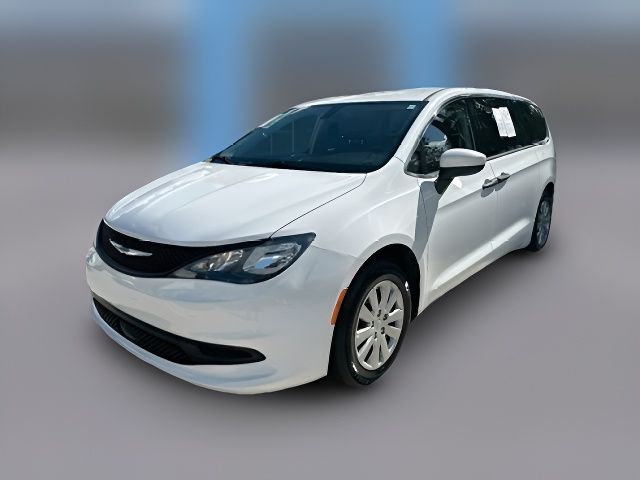 2021 Chrysler Voyager L