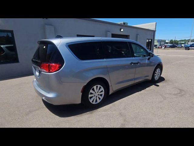 2021 Chrysler Voyager L