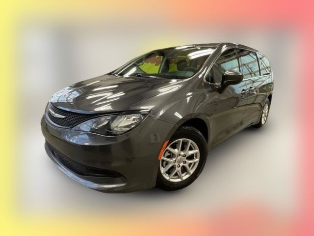 2021 Chrysler Voyager LX