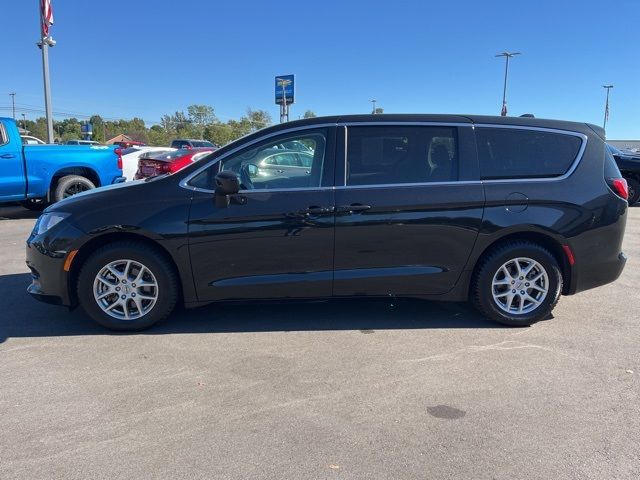 2021 Chrysler Voyager LX