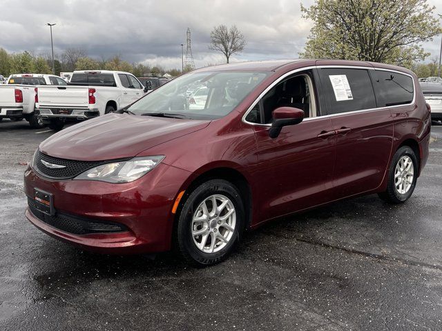 2021 Chrysler Voyager LX