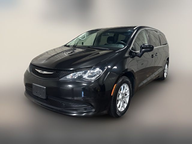 2021 Chrysler Voyager LX