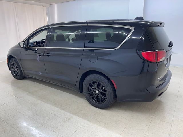 2021 Chrysler Voyager LX