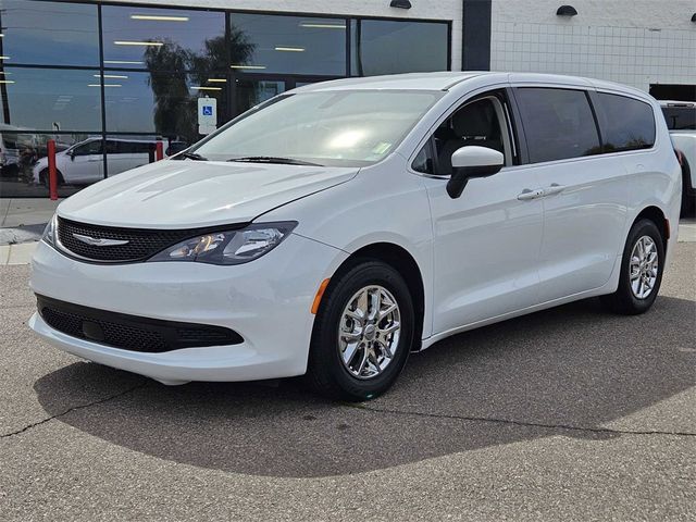 2021 Chrysler Voyager LX