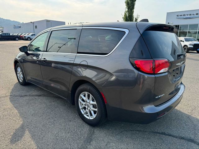 2021 Chrysler Voyager LX