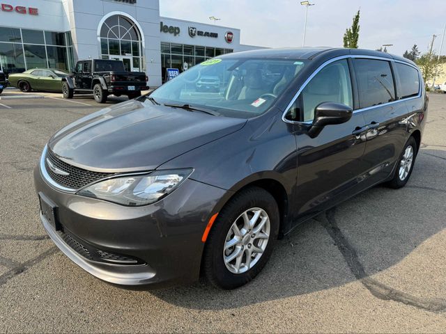 2021 Chrysler Voyager LX