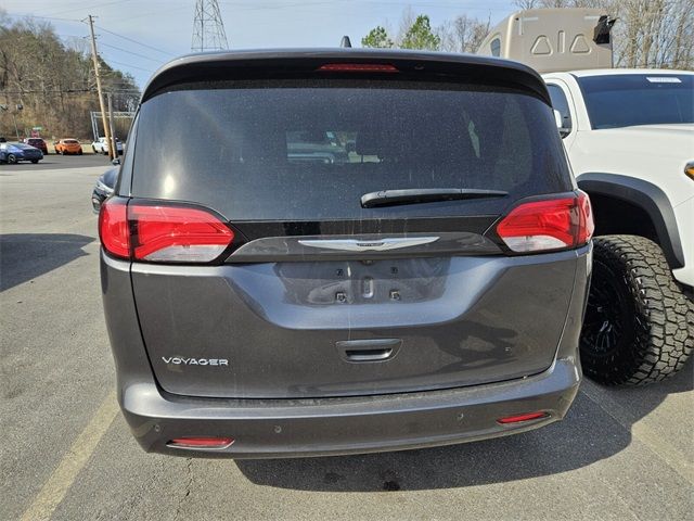 2021 Chrysler Voyager LX