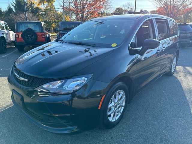 2021 Chrysler Voyager LX