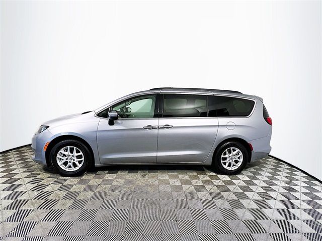 2021 Chrysler Voyager LXI