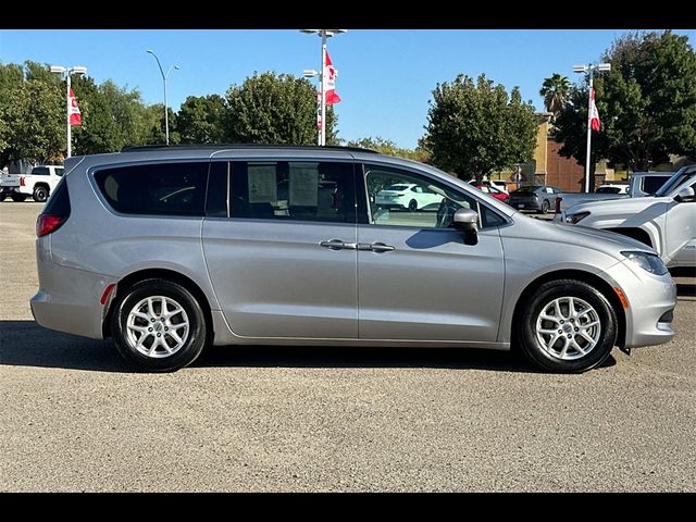 2021 Chrysler Voyager LXI