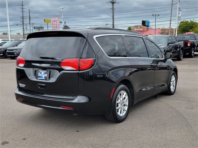 2021 Chrysler Voyager LXI