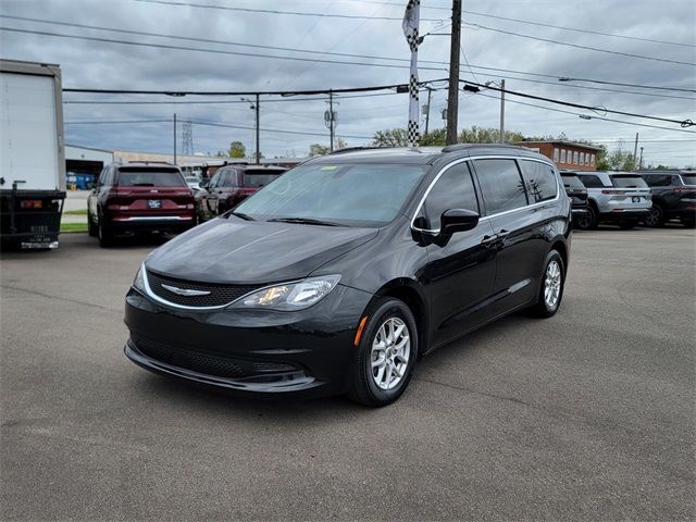 2021 Chrysler Voyager LXI