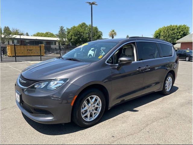 2021 Chrysler Voyager LXI