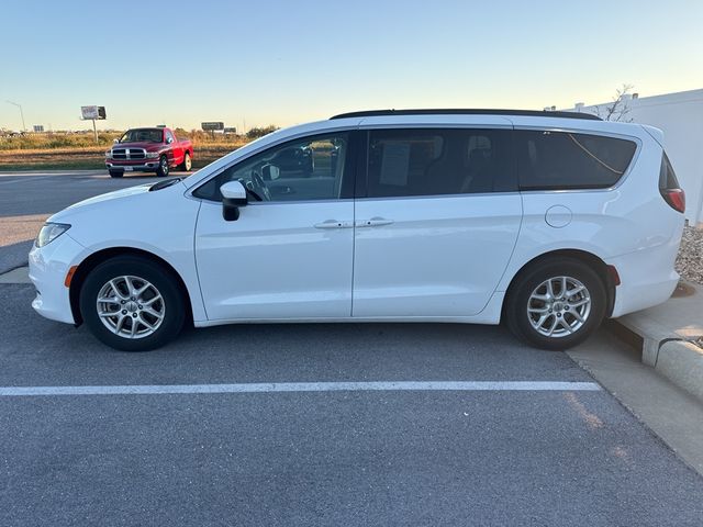 2021 Chrysler Voyager LXI