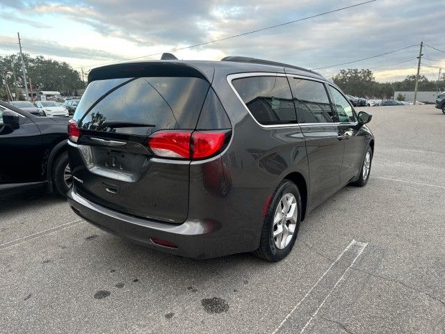 2021 Chrysler Voyager LXI